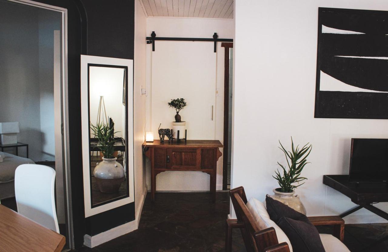 Alluring Self Catering 2 Bedroom Villa At Bokmakierie Villas Windhoek Eksteriør bilde