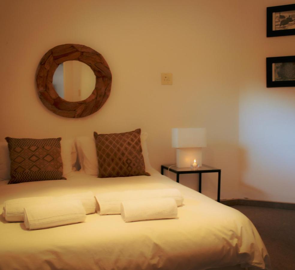 Alluring Self Catering 2 Bedroom Villa At Bokmakierie Villas Windhoek Eksteriør bilde